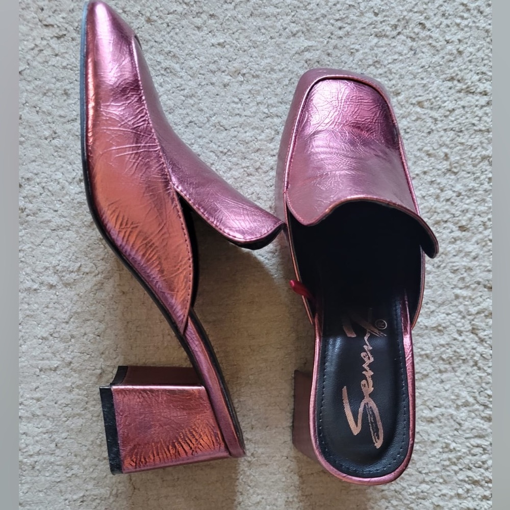 Seven7 slide heels brand new